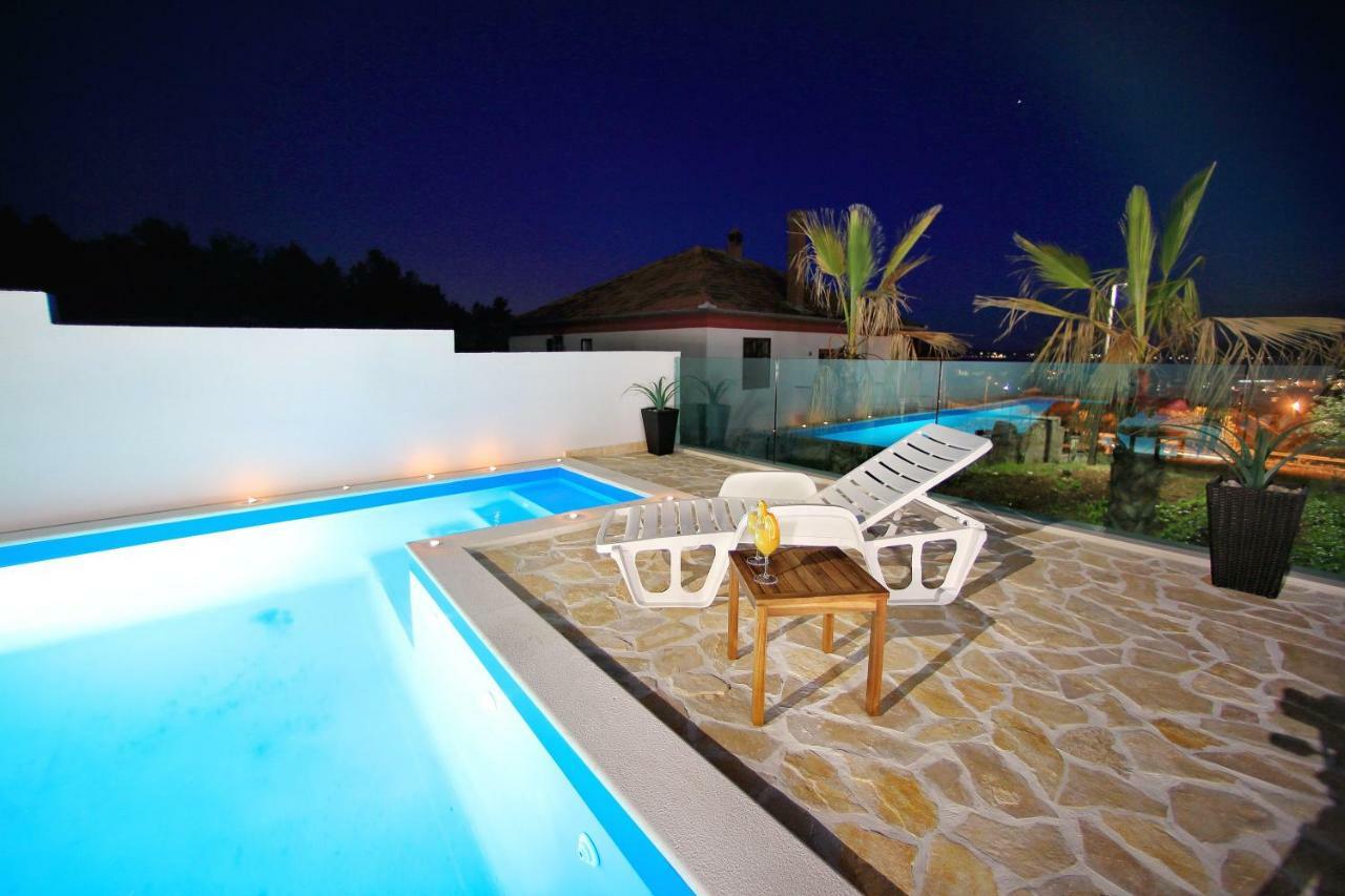 Apartment And Pool Nika Bibinje Extérieur photo