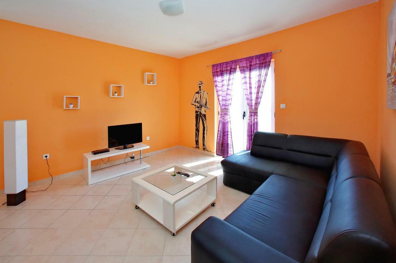 Apartment And Pool Nika Bibinje Extérieur photo
